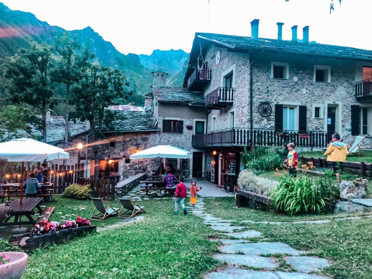 Visaisa Taverna & Foresteria Acceglio Bagian luar foto
